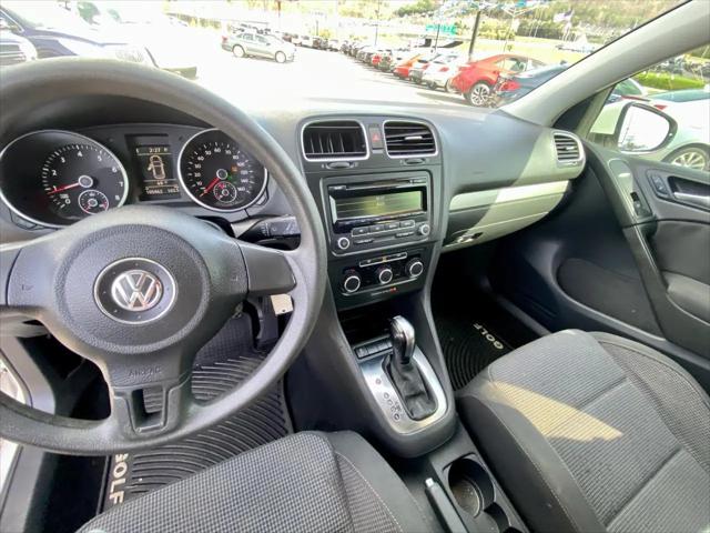 2013 Volkswagen Golf 2.5L 4-Door