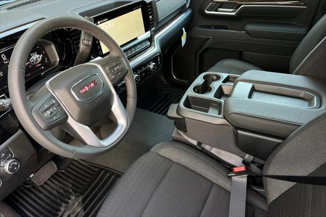 2026 GMC Sierra 2500HD Crew Cab, Standard Bed, SLE, 4WD