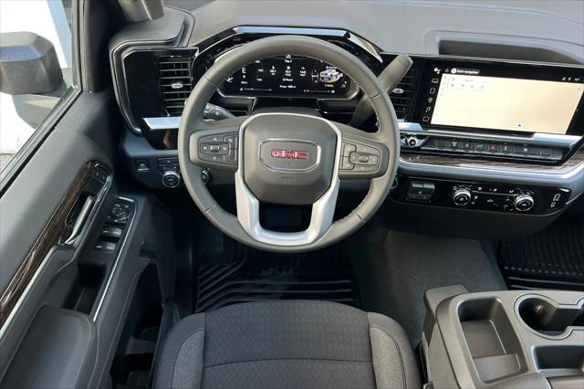 2026 GMC Sierra 2500HD Crew Cab, Standard Bed, SLE, 4WD