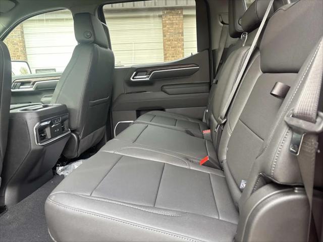 2026 GMC Sierra 1500 Crew Cab, Short Bed, SLT, 4WD