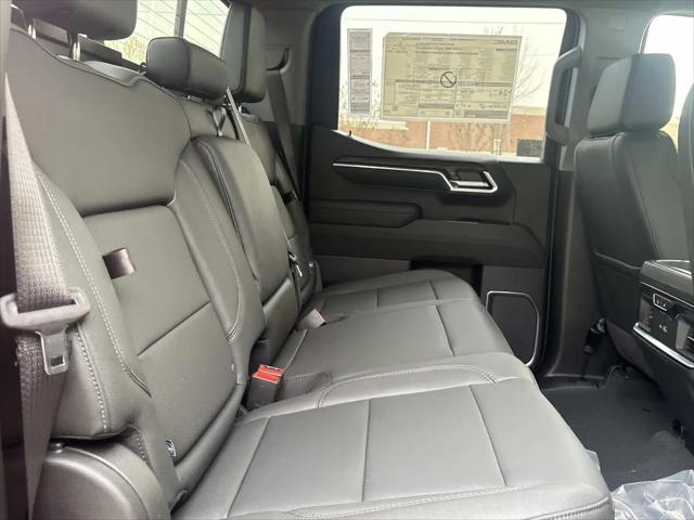 2026 GMC Sierra 1500 Crew Cab, Short Bed, SLT, 4WD