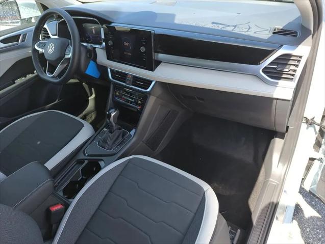 2026 Volkswagen Taos SE