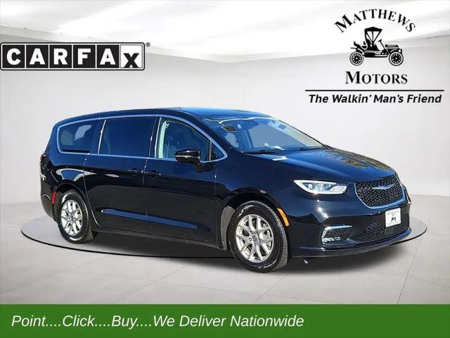 2024 Chrysler Pacifica Touring L for sale in Wilmington, NC