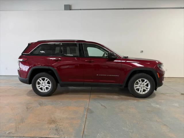 2024 Jeep Grand Cherokee Laredo 4x4