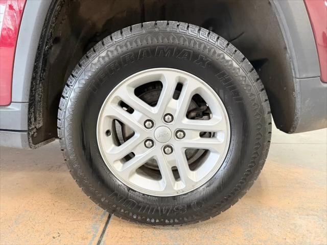 2024 Jeep Grand Cherokee Laredo 4x4