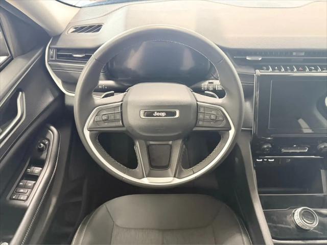 2024 Jeep Grand Cherokee Laredo 4x4