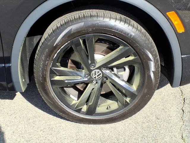 2024 Volkswagen Tiguan 2.0T SE R-Line Black