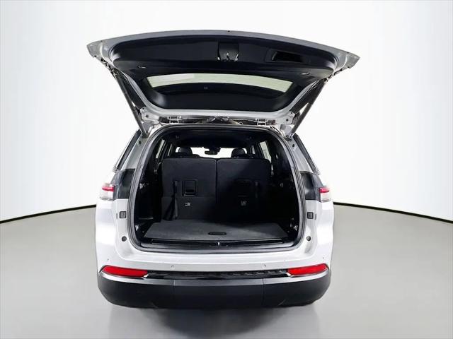 2024 Jeep Grand Cherokee L Altitude 4x4