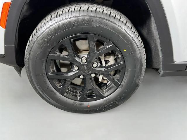 2024 Jeep Grand Cherokee L Altitude 4x4