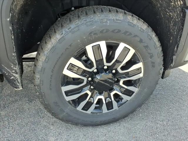 2026 GMC Sierra 2500HD Crew Cab, Standard Bed, Denali Ultimate, 4WD