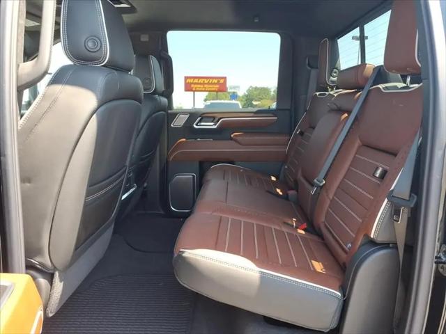 2026 GMC Sierra 2500HD Crew Cab, Standard Bed, Denali Ultimate, 4WD