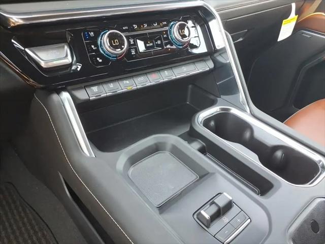 2026 GMC Sierra 2500HD Crew Cab, Standard Bed, Denali Ultimate, 4WD