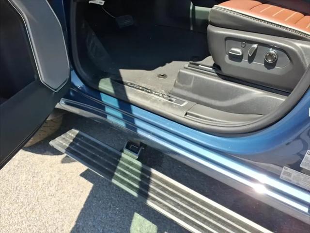 2026 GMC Sierra 2500HD Crew Cab, Standard Bed, Denali Ultimate, 4WD