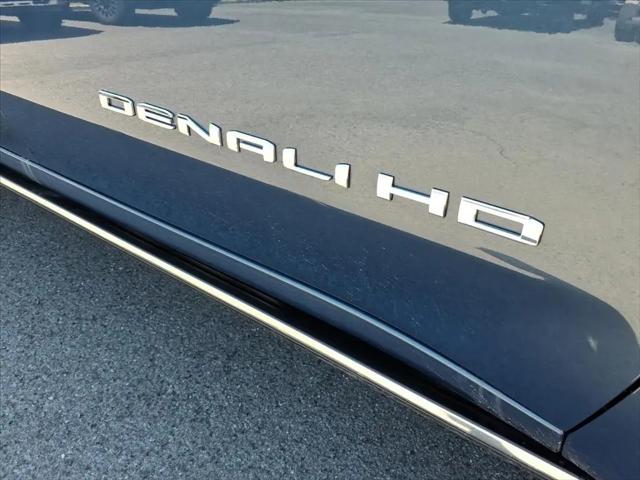 2026 GMC Sierra 2500HD Crew Cab, Standard Bed, Denali Ultimate, 4WD