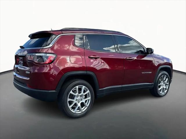 2022 Jeep Compass Latitude Lux 4x4