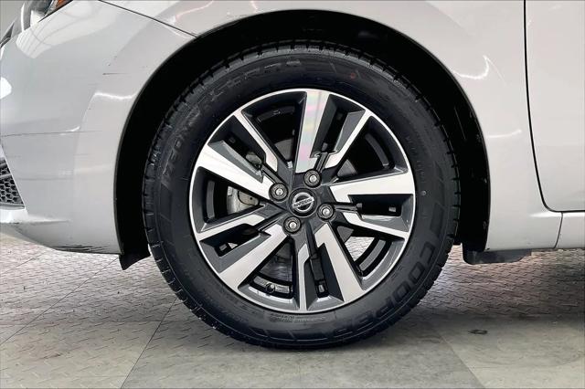 2021 Nissan Versa SV Xtronic CVT