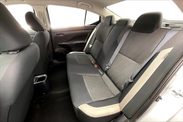 2021 Nissan Versa SV Xtronic CVT