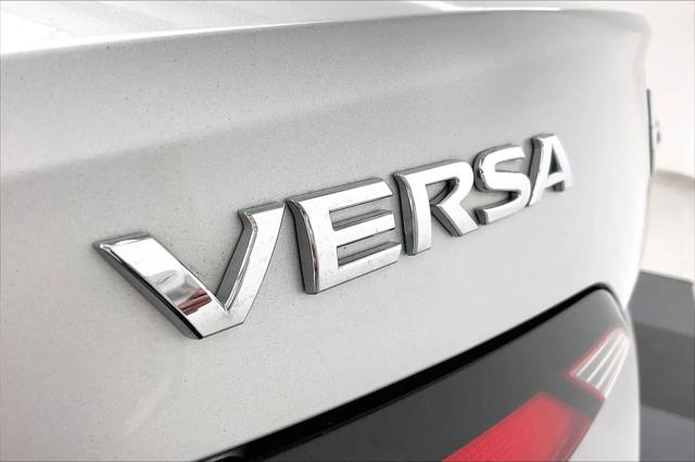 2021 Nissan Versa SV Xtronic CVT