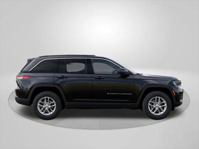 2026 Jeep Grand Cherokee Altitude 4x2