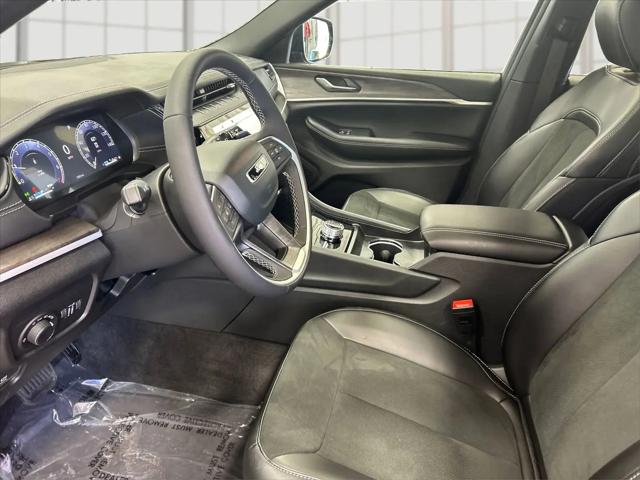 2026 Jeep Grand Cherokee L Altitude 4x4
