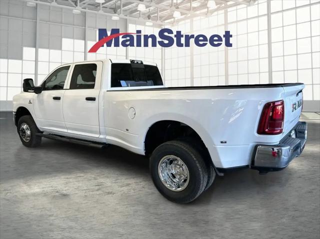 2026 Ram 3500 Tradesman Crew Cab 4x4 8' Box