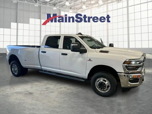 2026 Ram 3500 Tradesman Crew Cab 4x4 8' Box