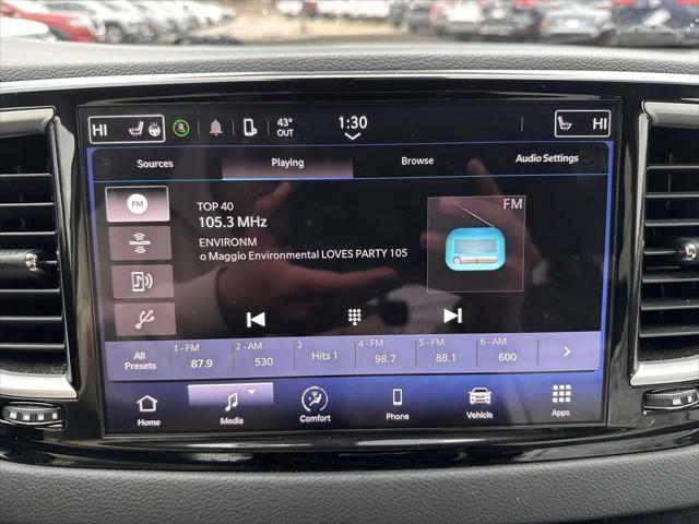 2023 Chrysler Pacifica Touring L