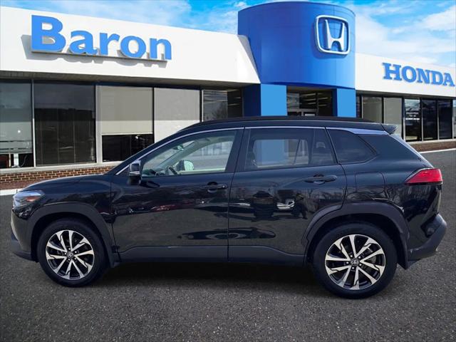 2022 Toyota Corolla Cross XLE