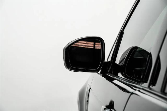 2022 Land Rover Discovery P360 HSE R-Dynamic