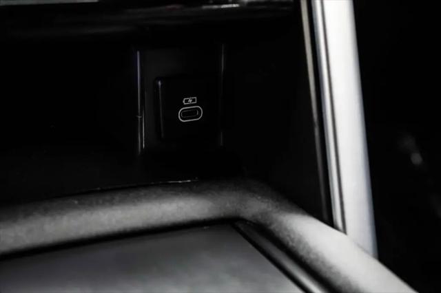 2022 Land Rover Discovery P360 HSE R-Dynamic