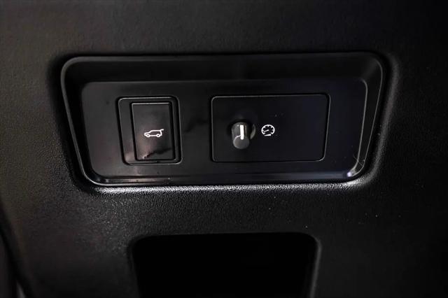 2022 Land Rover Discovery P360 HSE R-Dynamic