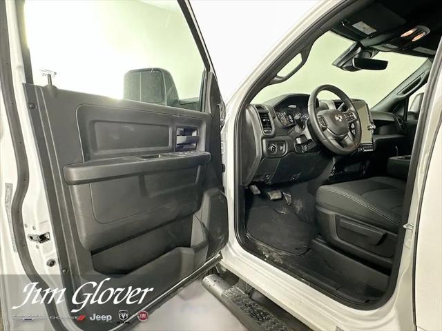 2026 Ram 3500 Tradesman Crew Cab 4x4 8' Box
