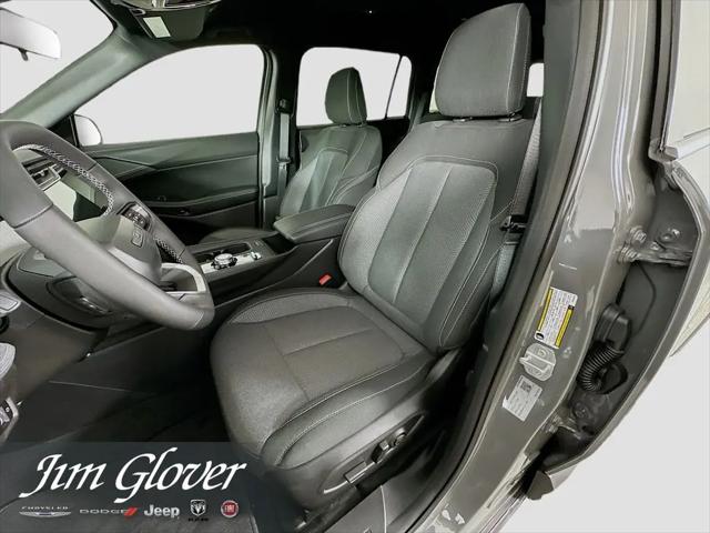 2026 Jeep Cherokee Laredo 4x4