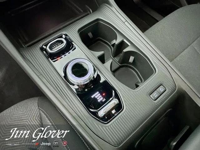 2026 Jeep Cherokee Laredo 4x4