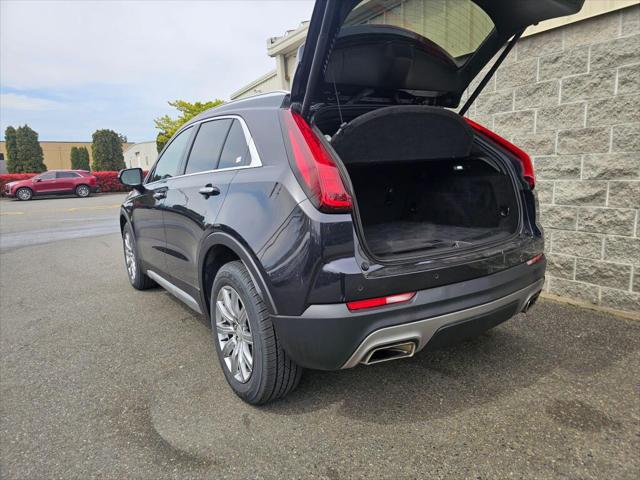 2023 Cadillac XT4 AWD Premium Luxury