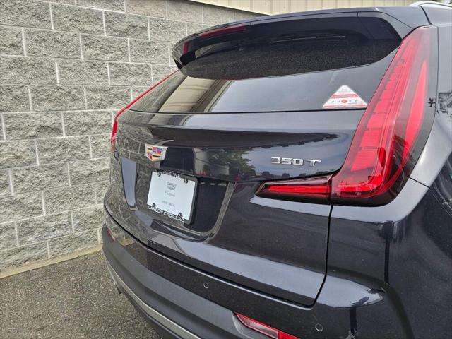2023 Cadillac XT4 AWD Premium Luxury