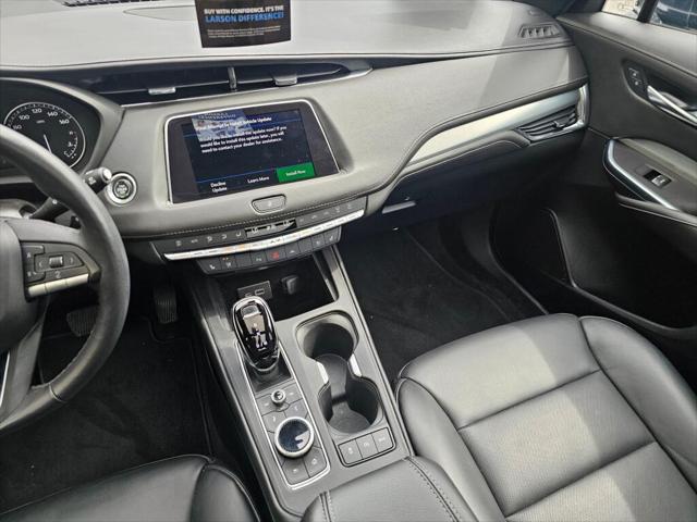 2023 Cadillac XT4 AWD Premium Luxury