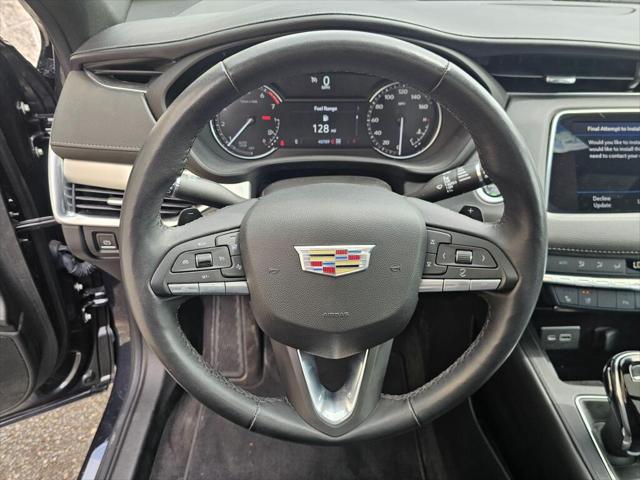 2023 Cadillac XT4 AWD Premium Luxury