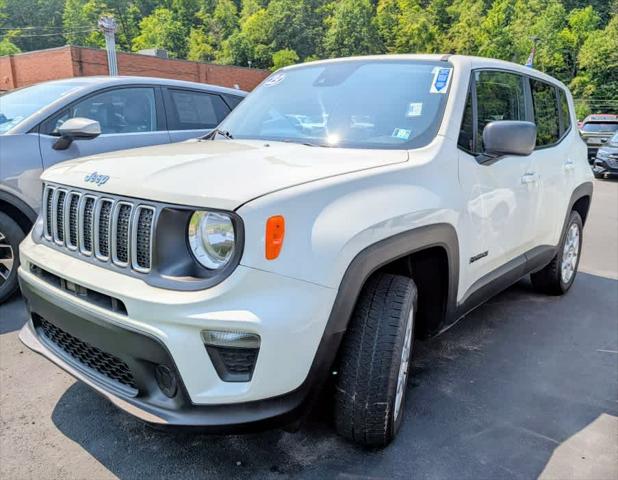 2023 Jeep Renegade Latitude 4x4 2023 Jeep Renegade Latitude 4x4