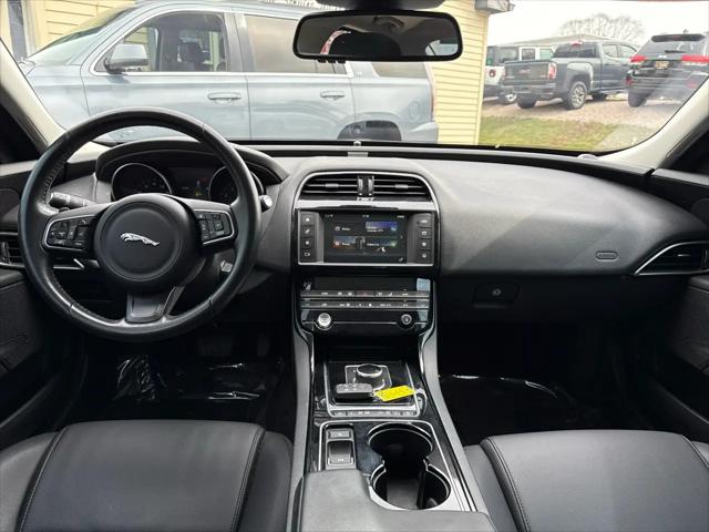 2017 Jaguar XE 35t Premium