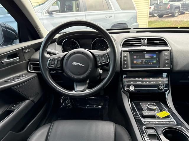 2017 Jaguar XE 35t Premium