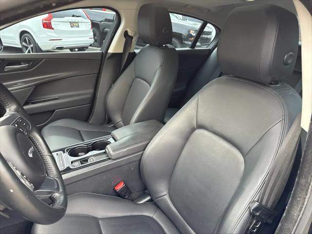 2017 Jaguar XE 35t Premium