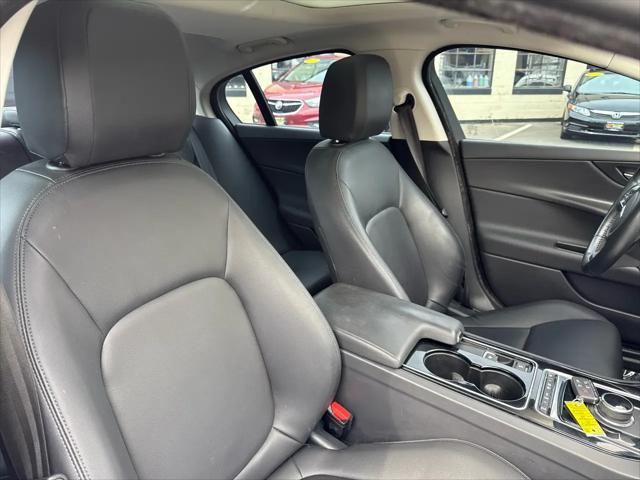 2017 Jaguar XE 35t Premium