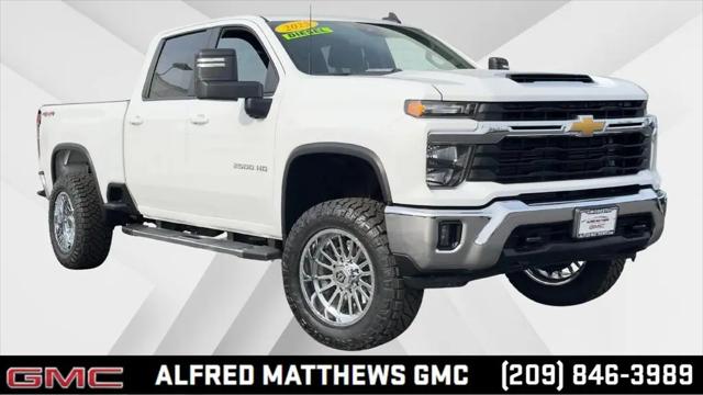 2025 Chevrolet Silverado 2500HD 4WD Crew Cab Standard Bed LT for sale in MODESTO, CA