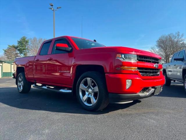 2017 Chevrolet Silverado 1500 2LT for sale in West Frankfort, IL