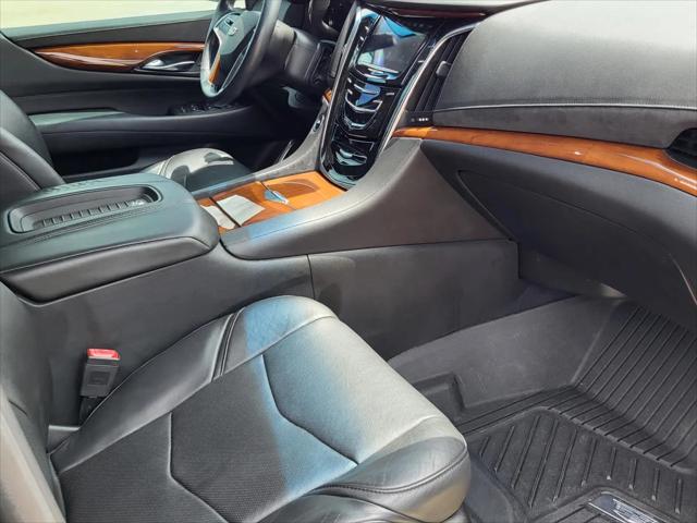 2018 Cadillac Escalade Standard