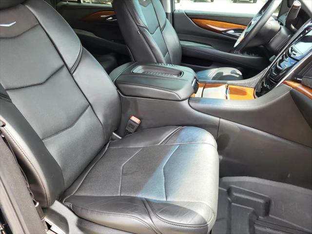 2018 Cadillac Escalade Standard