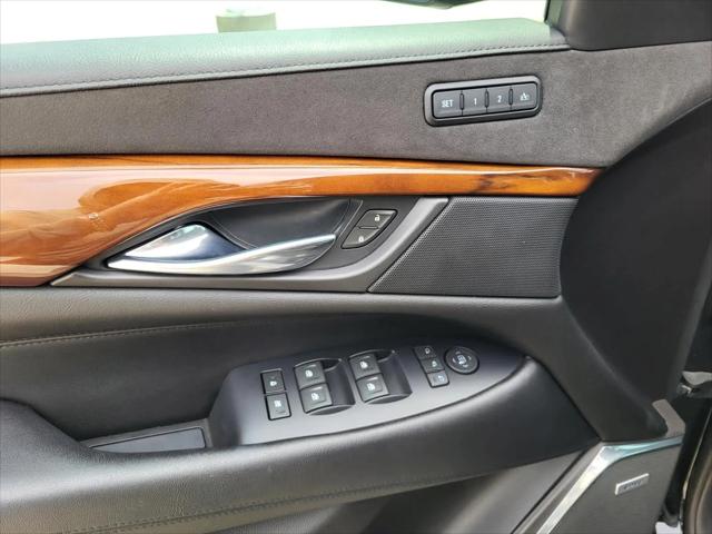 2018 Cadillac Escalade Standard