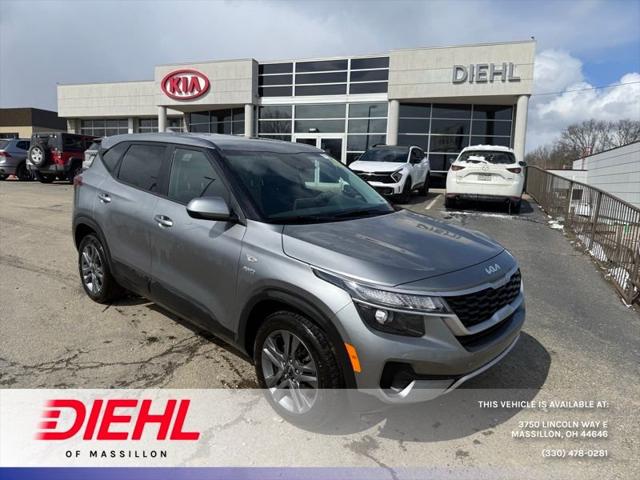 2023 Kia Seltos LX 2023 Kia Seltos LX