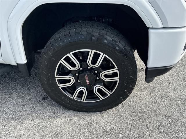 2022 GMC Sierra 3500HD 4WD Crew Cab Standard Bed AT4